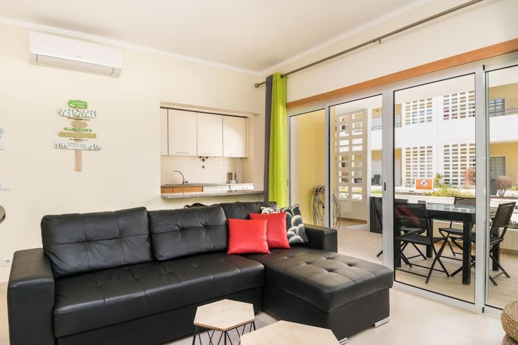 New !! 2 Bedroom Apartment *