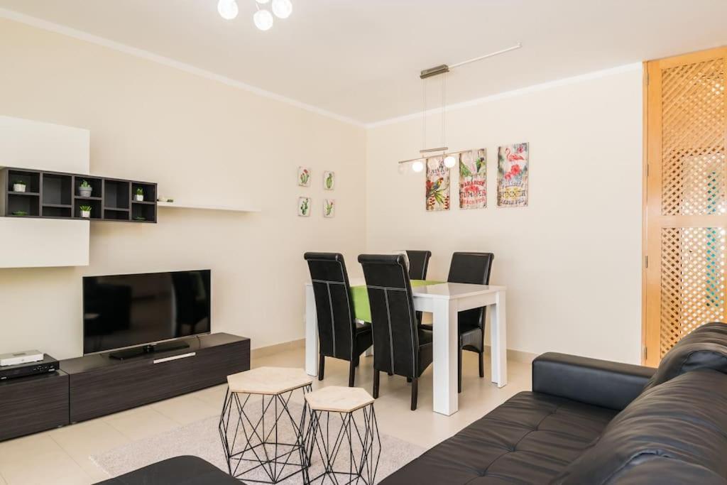 New !! 2 Bedroom Tavira