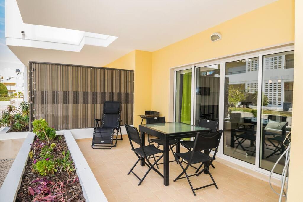 New !! 2 Bedroom Apartment *